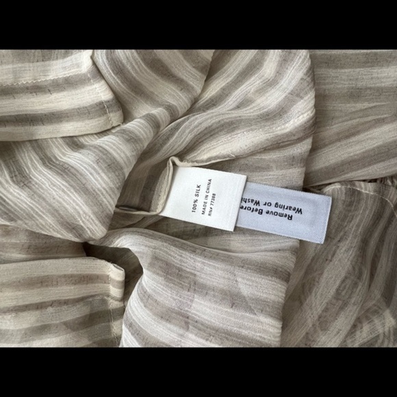 Madewell Button Down, Neutral Sheer Shirt with Chest Pockets - Picture 12 of 15